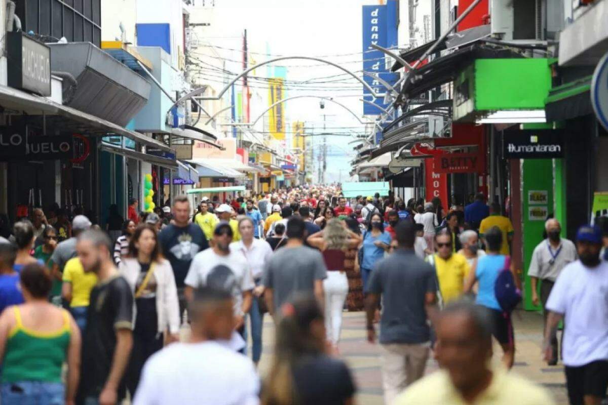 Movimento no Calçadão de São José