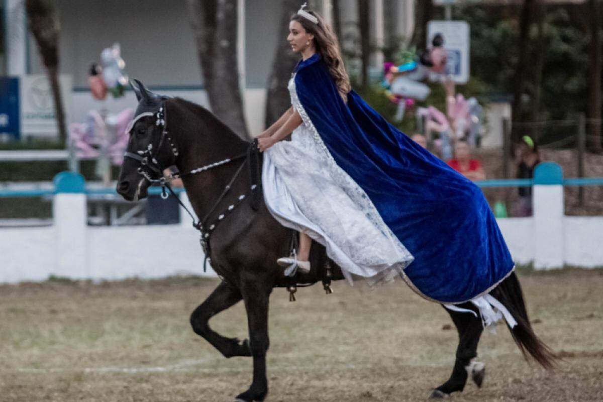 A tradicional Cavalhadas de Franca terá a exibição da batalha neste domingo, 4.