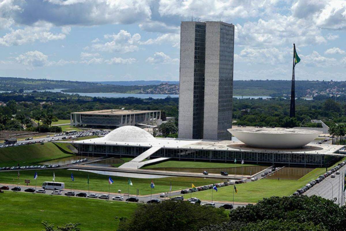 O projeto de lei foi aprovado pelo Senado em 2012; pela Câmara dos Deputados em 2016; e devolvido em sequência para o Senado, onde estava parado desde então