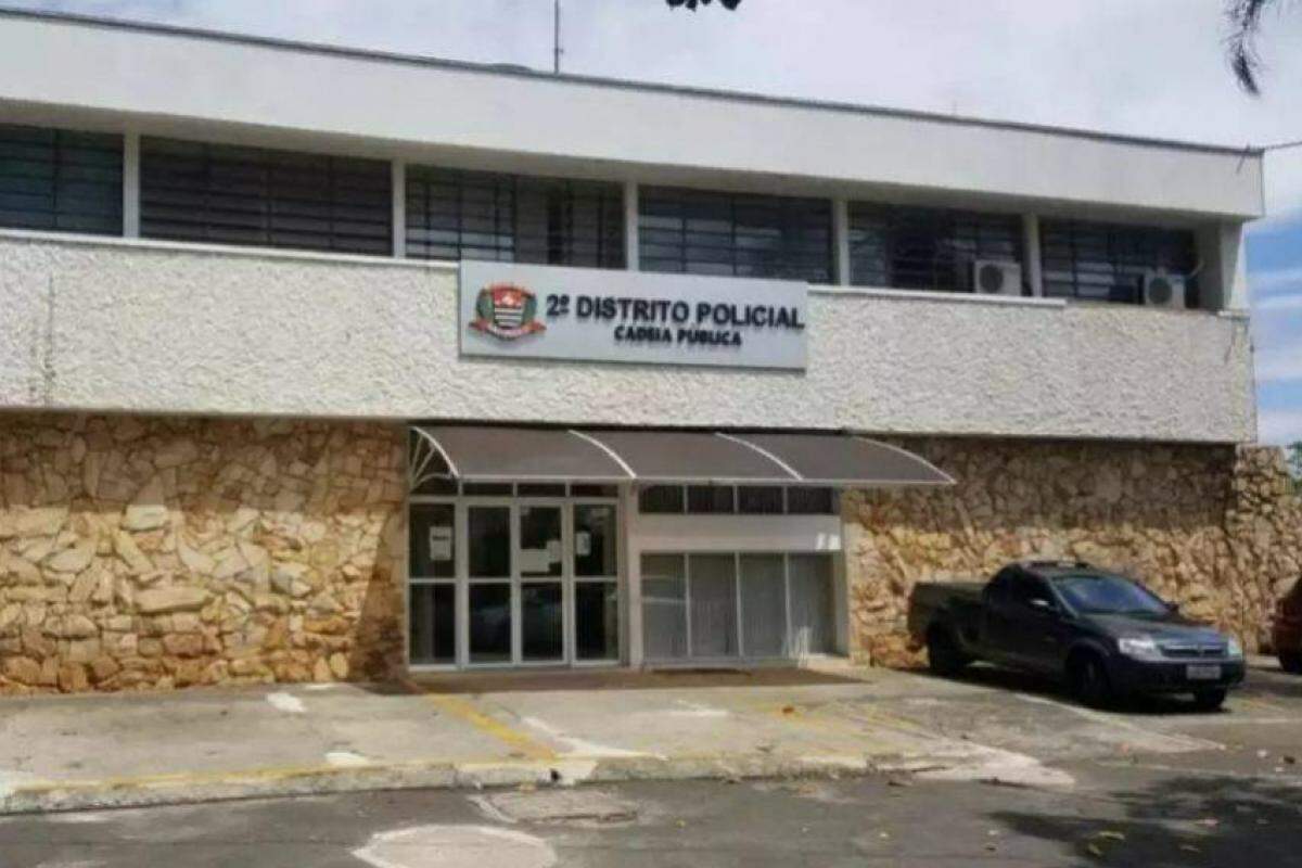 Homem foi levado à cadeia anexa do 2º DP de Campinas