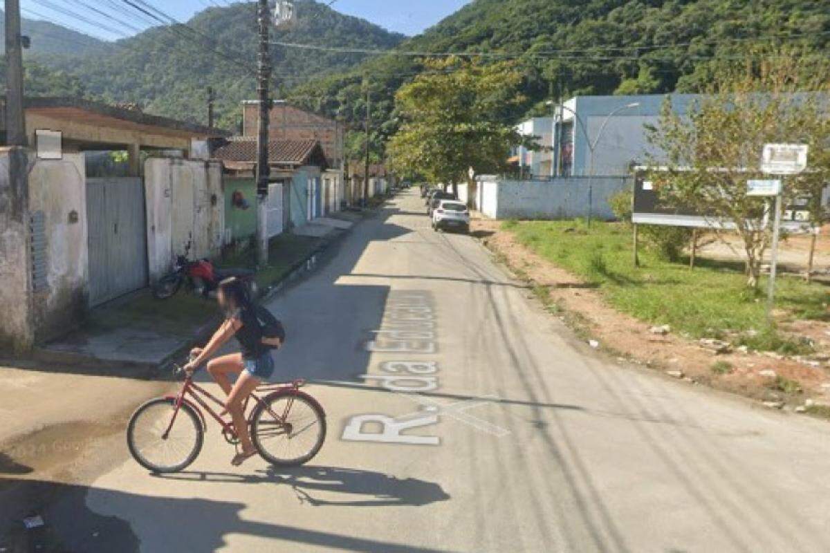 Acidente foi na rua da Educação