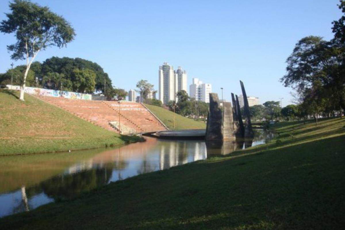 Após o pôr do sol, moradores relatam insegurança no local