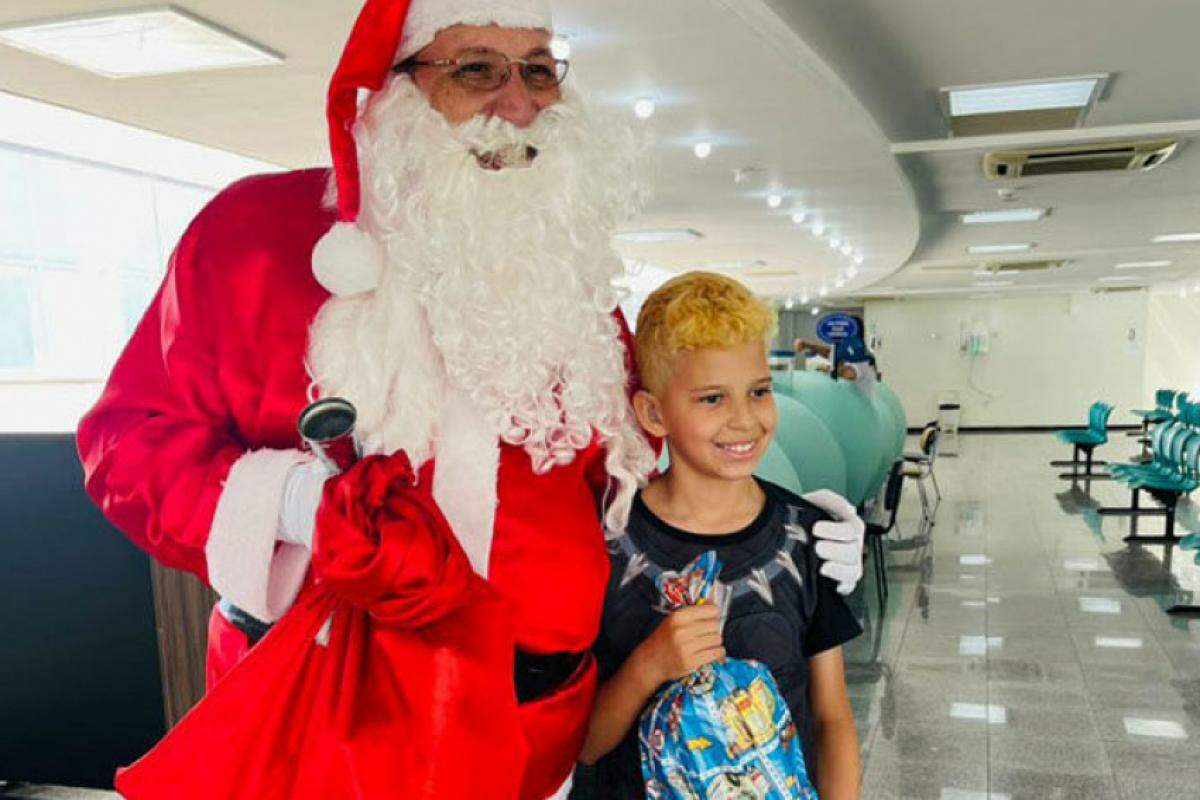 A cada fim de ano, Marcus vestia a roupa de Papai Noel no Centrinho, quando distribuía presentes às crianças e compartilhava sua alegria