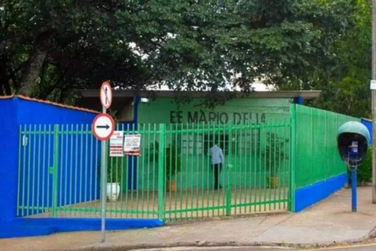 Fachada da diretoria Escola Estadual ‘Maria D’Elia, em Franca