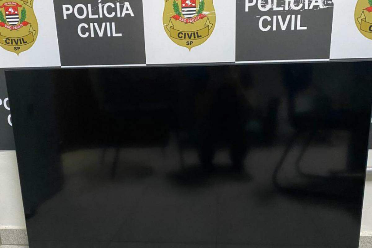 A apreensão da TV só foi possível após uma denúncia durante a investigação policial