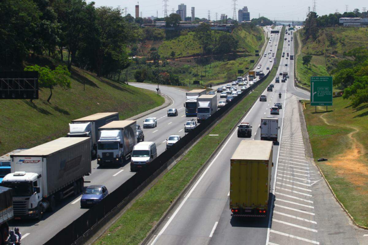 Via Dutra em São José dos Campos