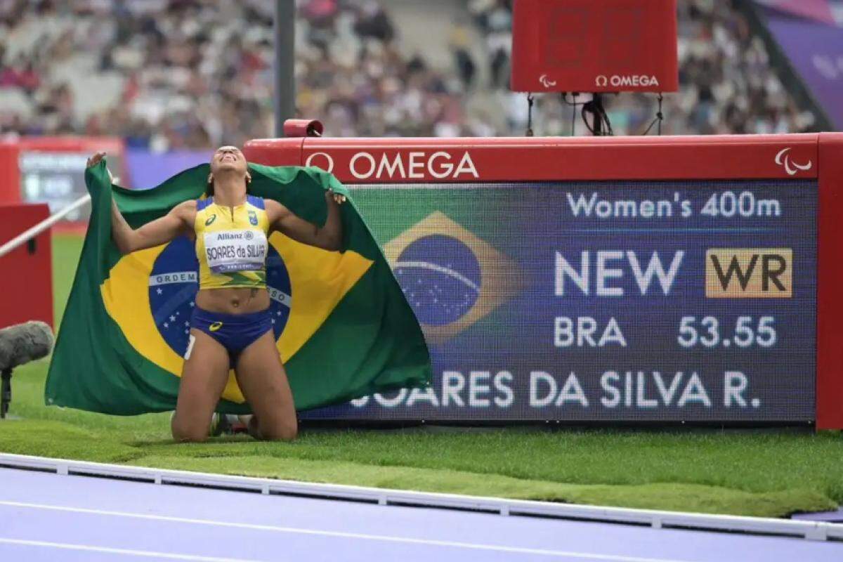 Rayane Soares conquistou o ouro nos 400 m T13 (deficiência visual), com direito a quebra do recorde mundial