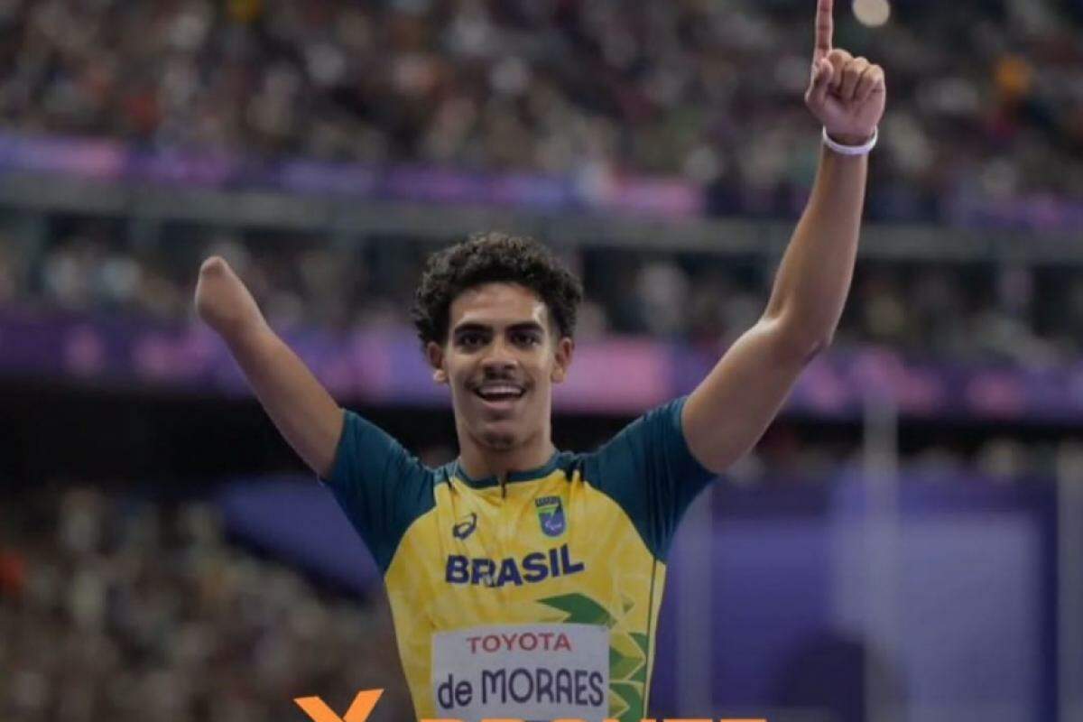 Thomaz comemorou muito a medalha em Paris