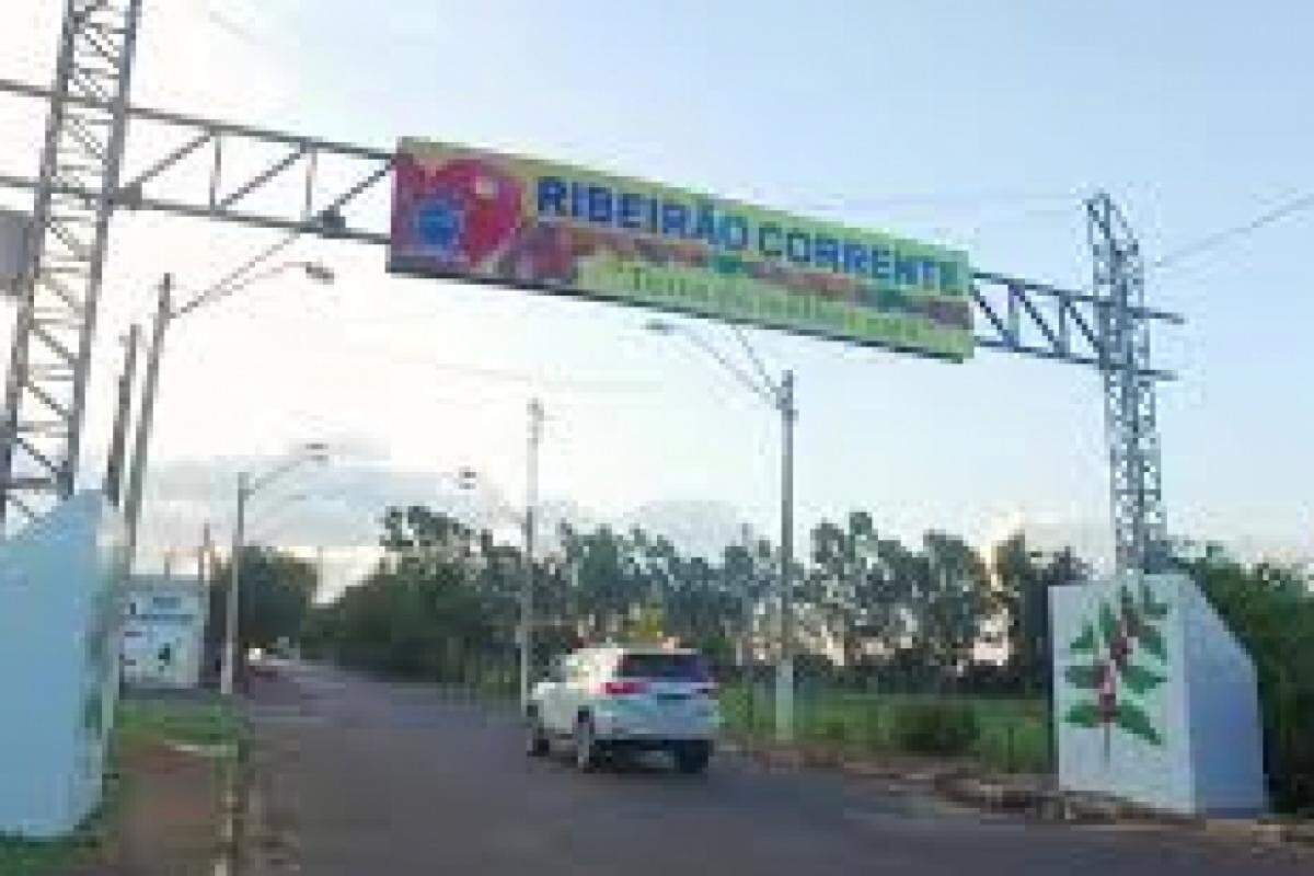 Ribeirão Corrente fica a 33,1 km de Franca