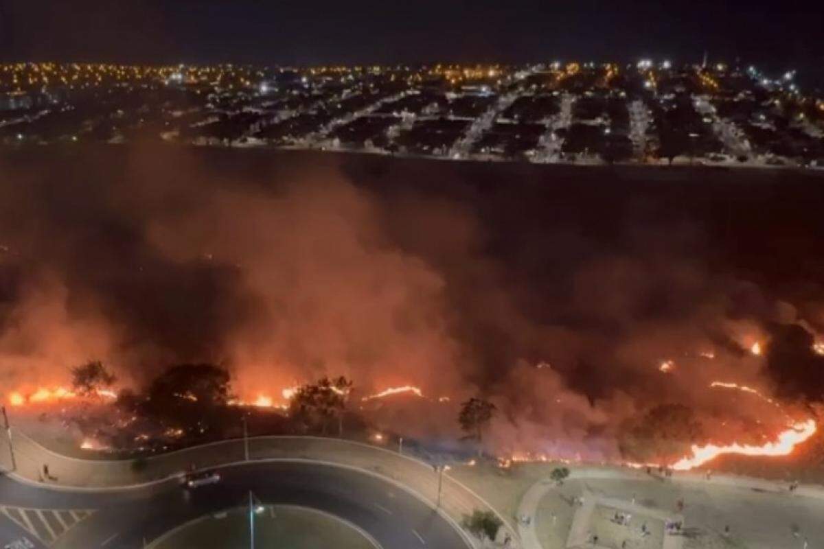 Fogo se aproximou da avenida Jorge Zaiden