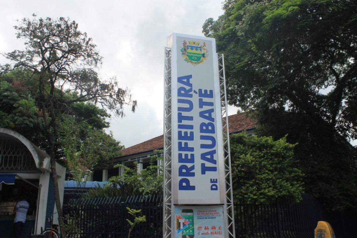 Lateral da Prefeitura de Taubaté