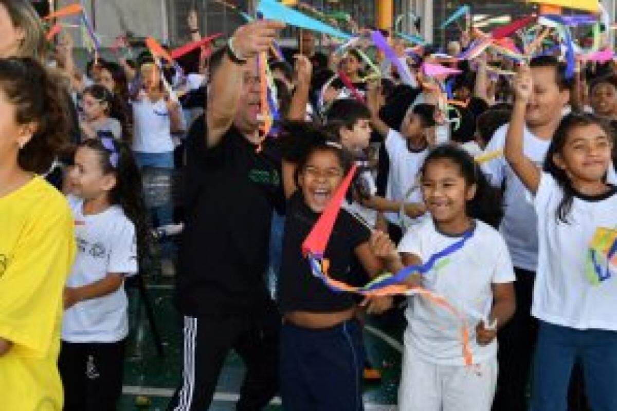 Unidade é pioneira em programas de xadrez, atletismo e ginástica.