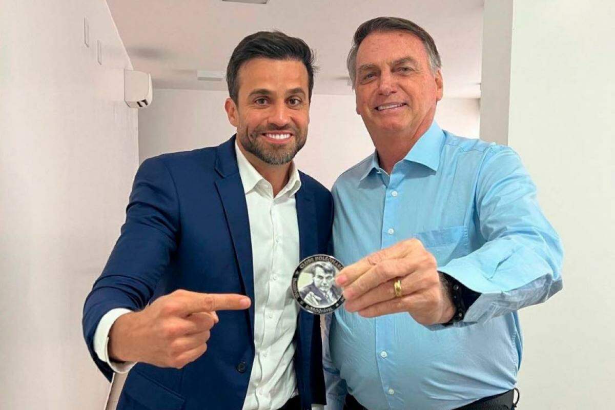 Marçal e Bolsonaro em 4 de junho, antes do ex-presidente chamar o ex-coach de 'arregão' e 'mentiroso'