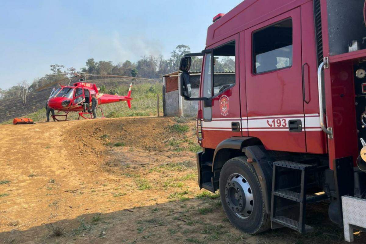 Força tarefa luta contra as chamas