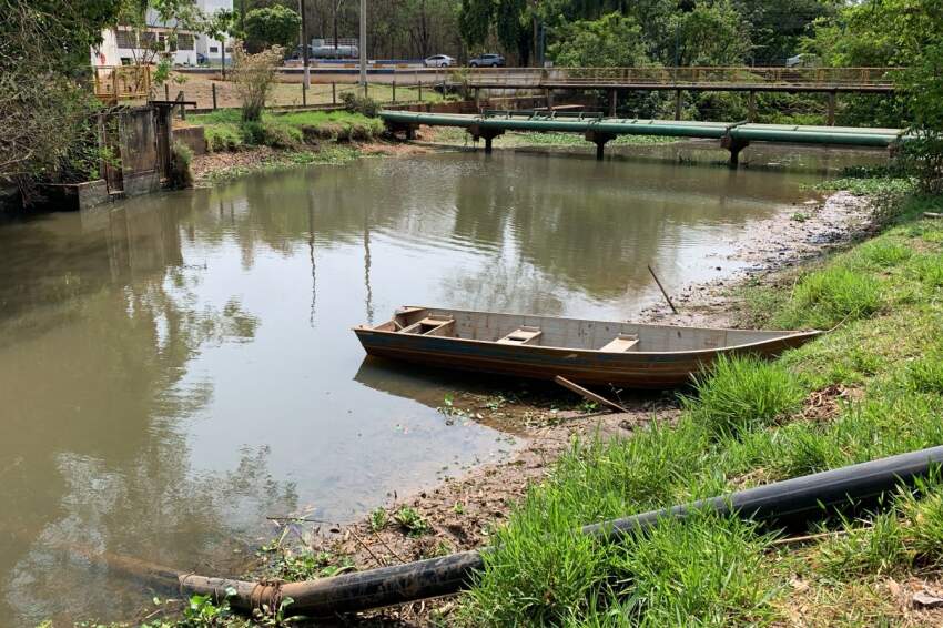 A situação é tão grave que a água está sendo captada do 'volume morto', reserva emergencial abaixo do nível de captação habitual