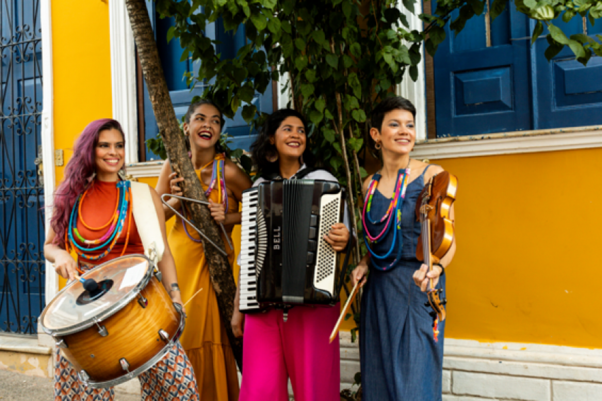 Banda Flor de Imbuia, considerada a primeira banda de Forró de Rabeca de Salvador