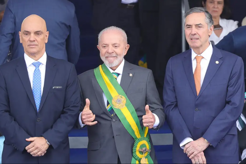 Presidente do STF participou de desfile de 7 de setembro em Brasília 