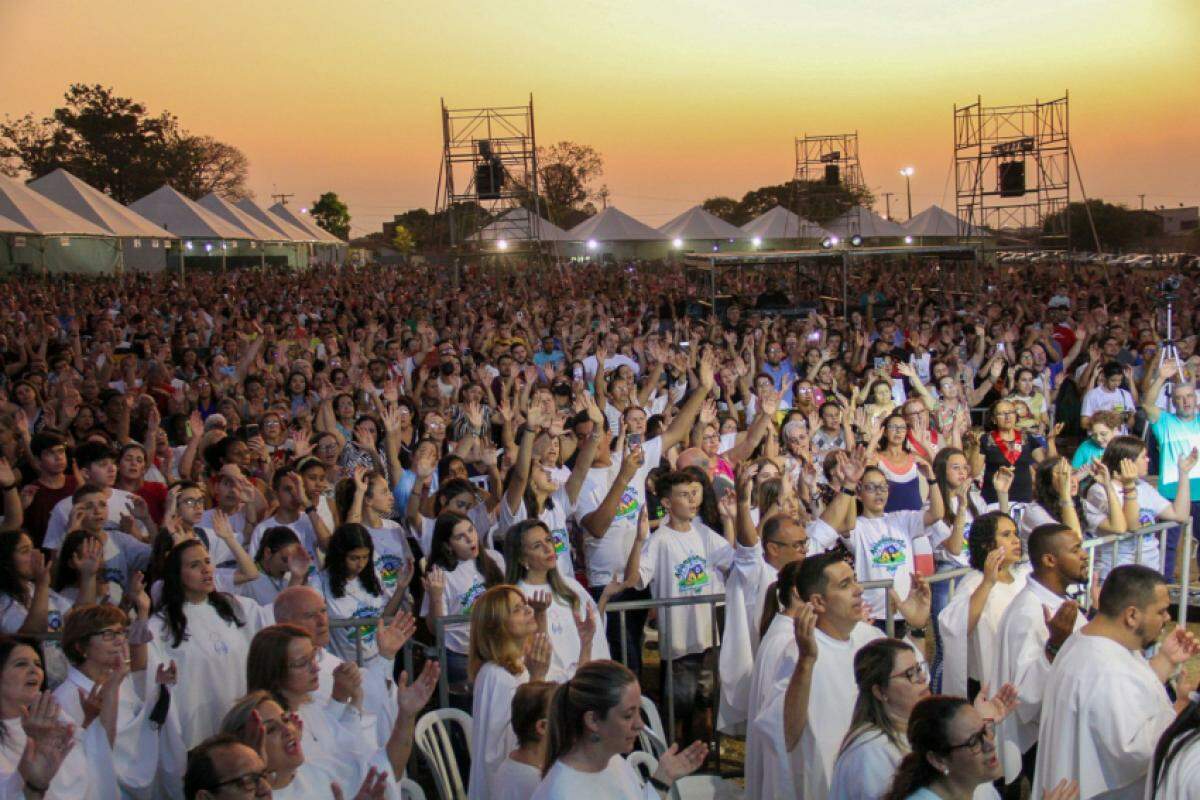 Hallel reúne multidão em Franca