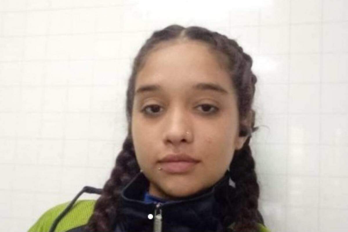 Analice dos Santos Gomes de Oliveira, de 16 anos