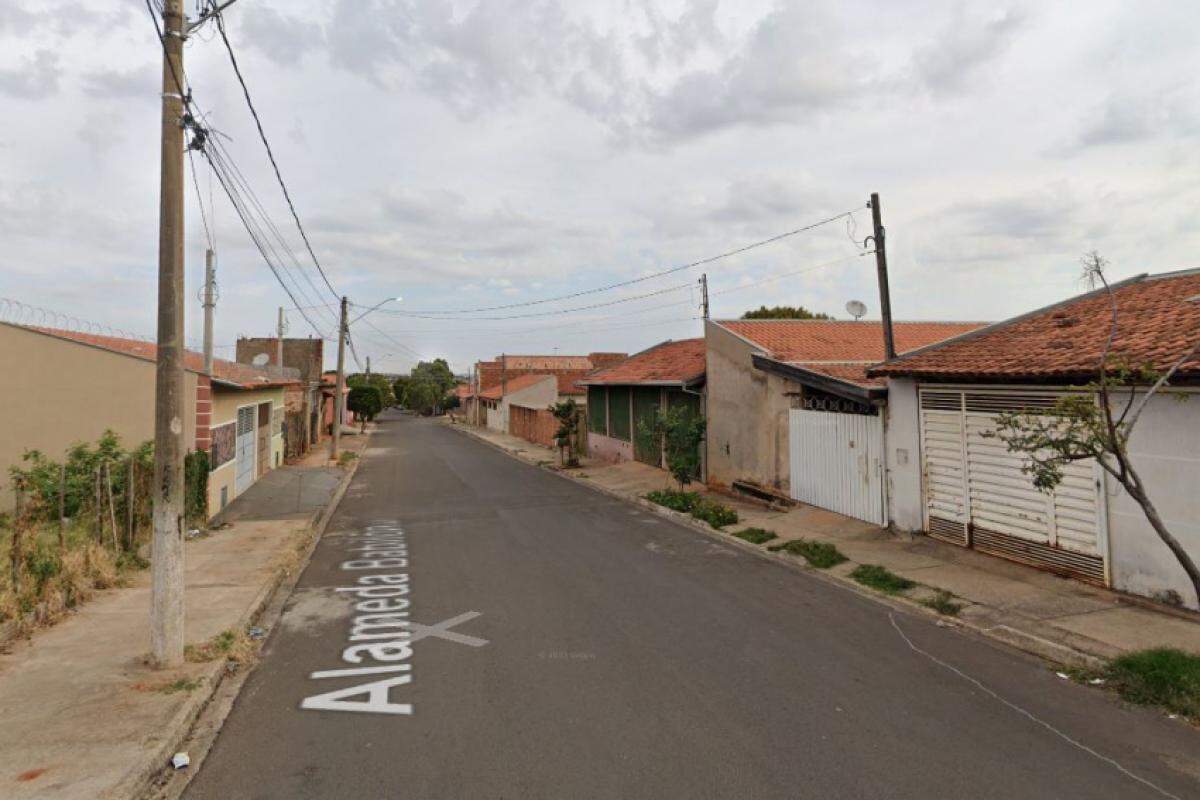 Corpo de Carlos estava na calçada na alameda Babilônia