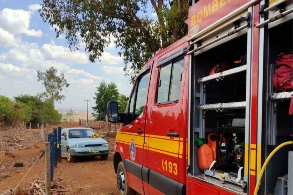 Idoso esquece de acionar freio de mão e morre atropelado 