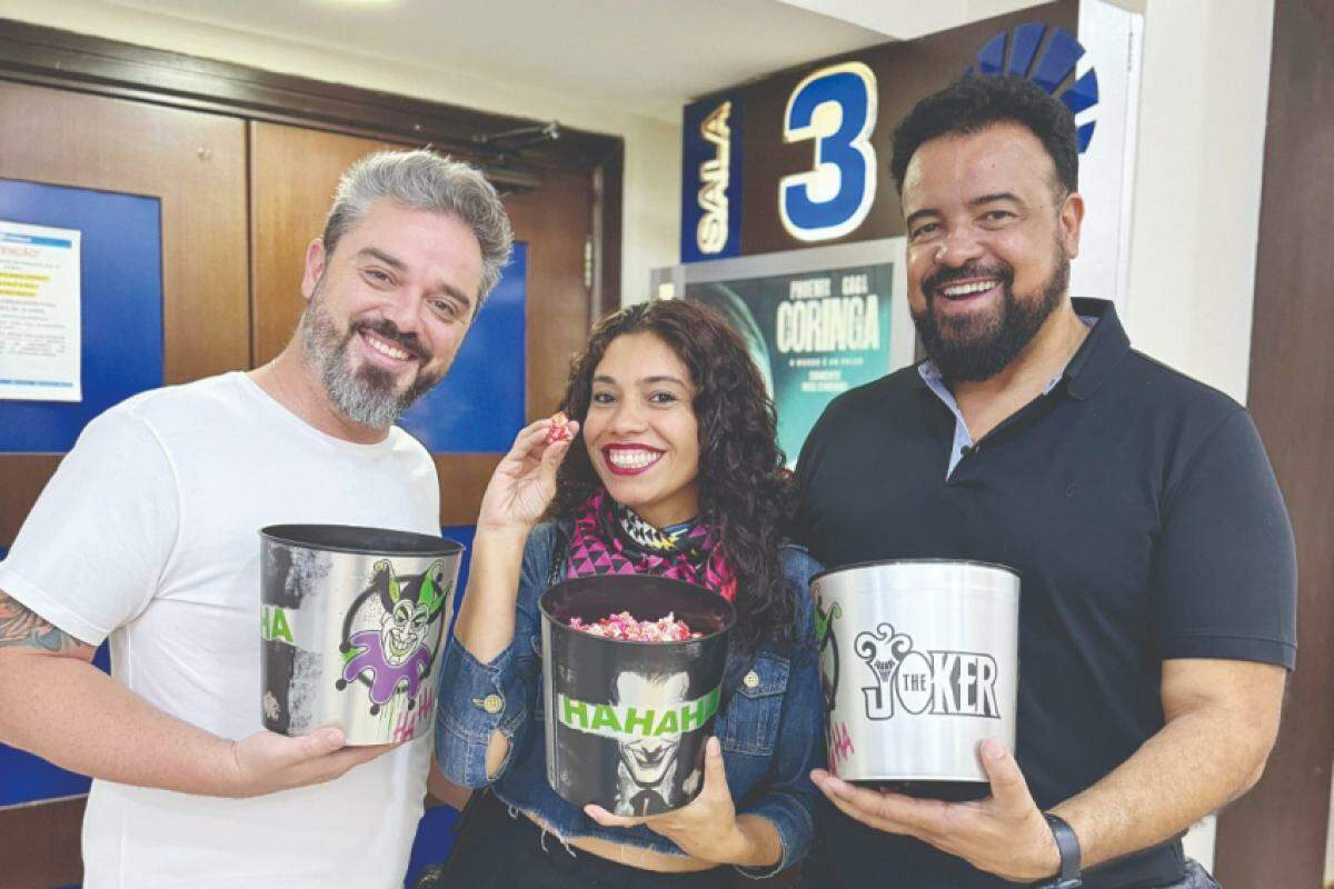 Gustavo Ghiraldelli, Xanda Garcia e Vagner Lima no Tapete Vermelho da L!KE