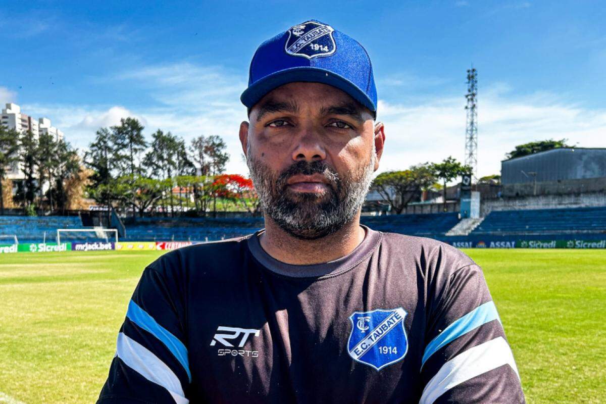 Celinho Silva, novo técnico da base do Taubaté