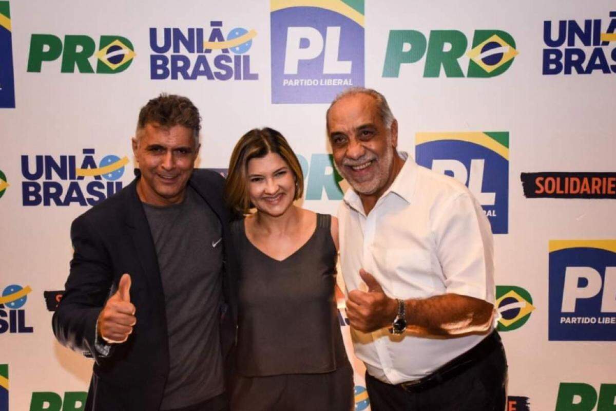 Delegada Graciela junto com João Rocha e Ilton Ferreira