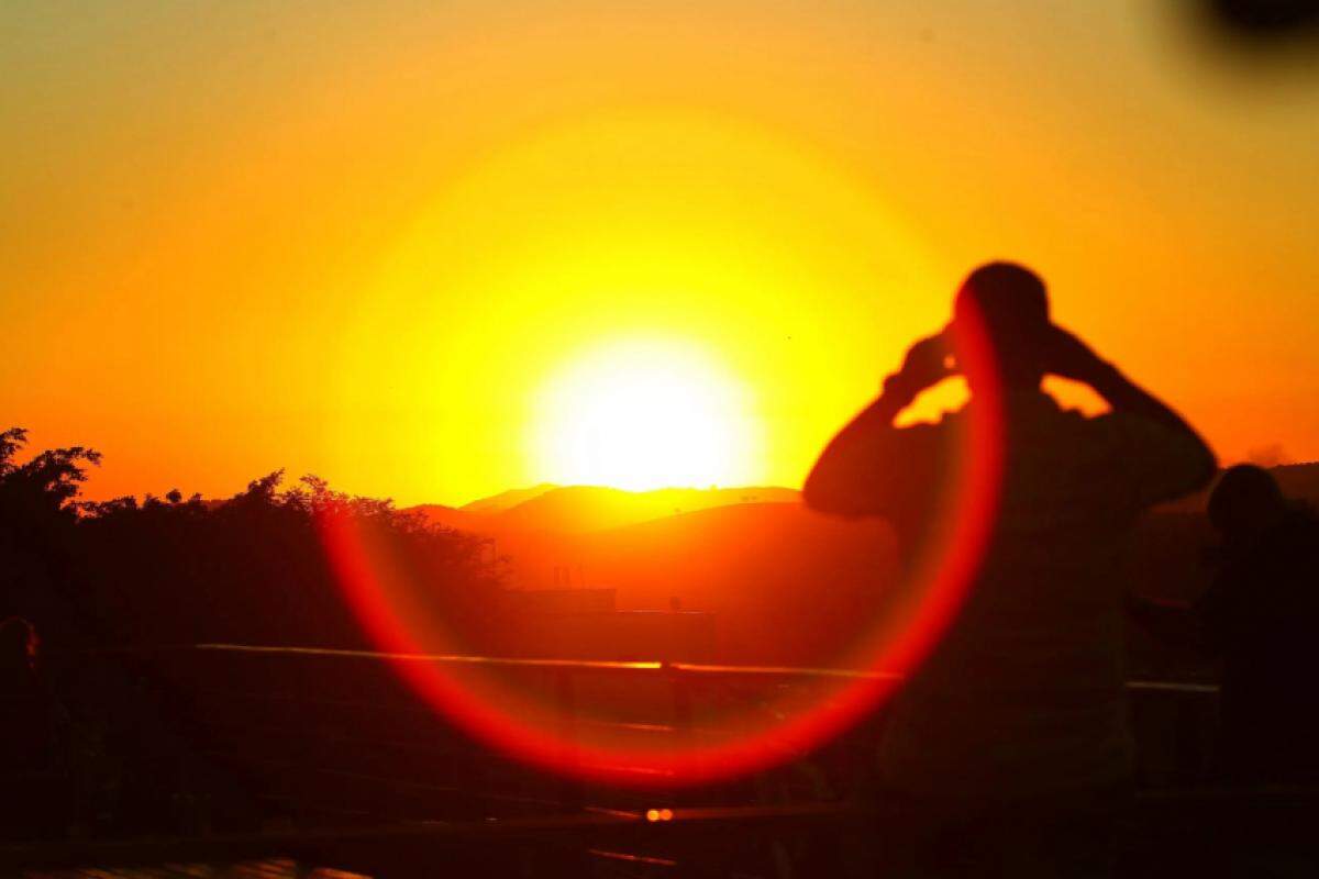 Em Taubaté, a temperatura alcançou 38,2°C, superando os 36,8°C registrados no fim de setembro