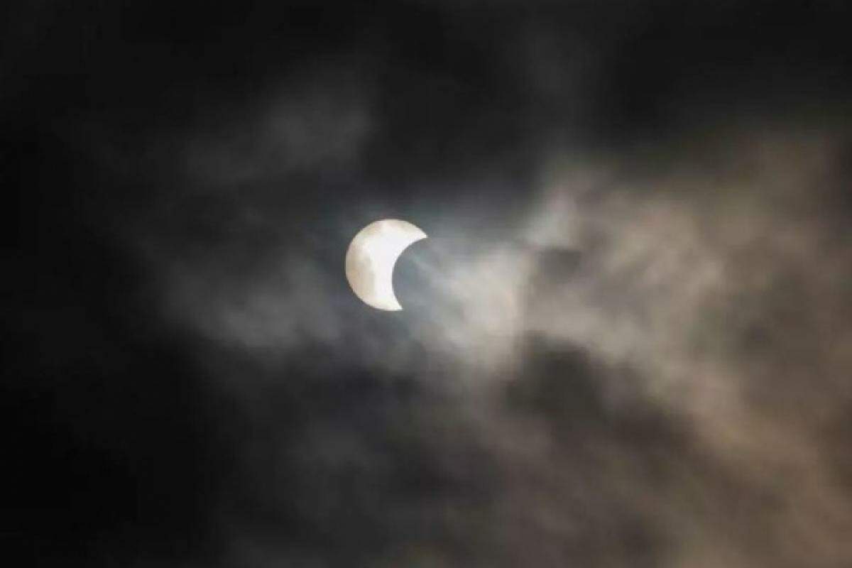 Eclipse solar visto em Piracicaba em outubro de 2023