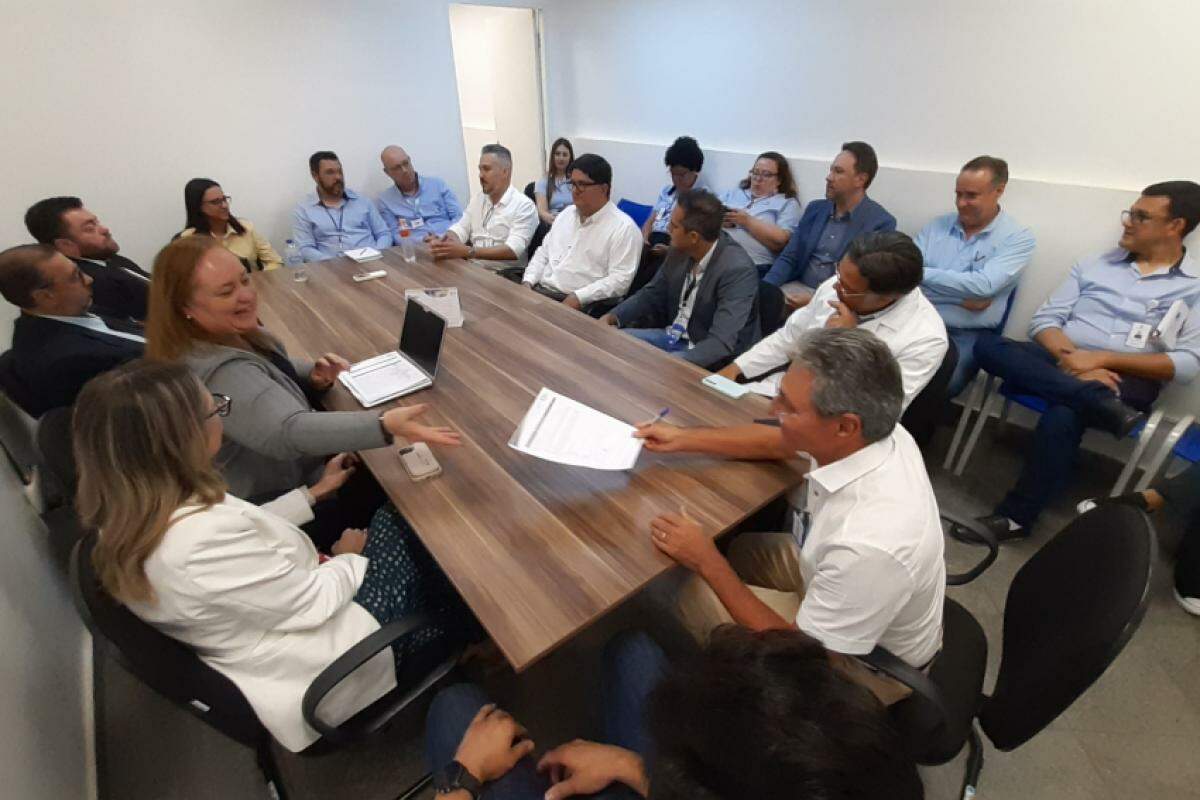 Tony Graciano, presidente do Grupo Santa Casa, recebe o certificado da acreditação