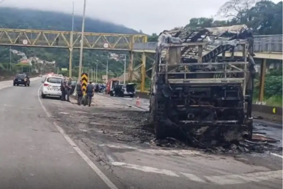 Os mineiros foram atacados pelos paulistas na Rodovia Fernão Dias, em Mairiporã, na região metropolitana de São Paulo, quando voltavam de Curitiba.