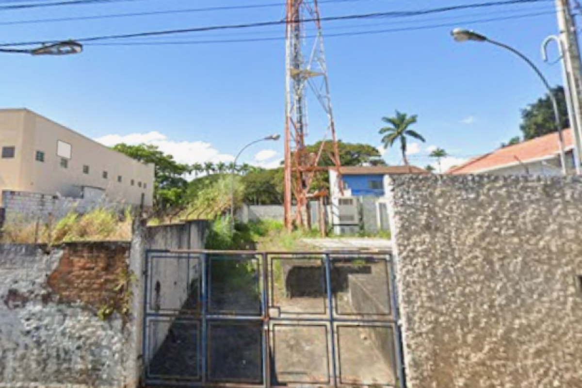 Casal tentava furtar a torre