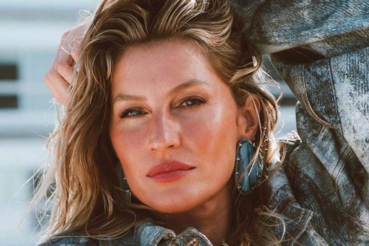 Gisele Bündchen, 44, namora atualmente o professor de jiu-jitsu Joaquim Valente, 35