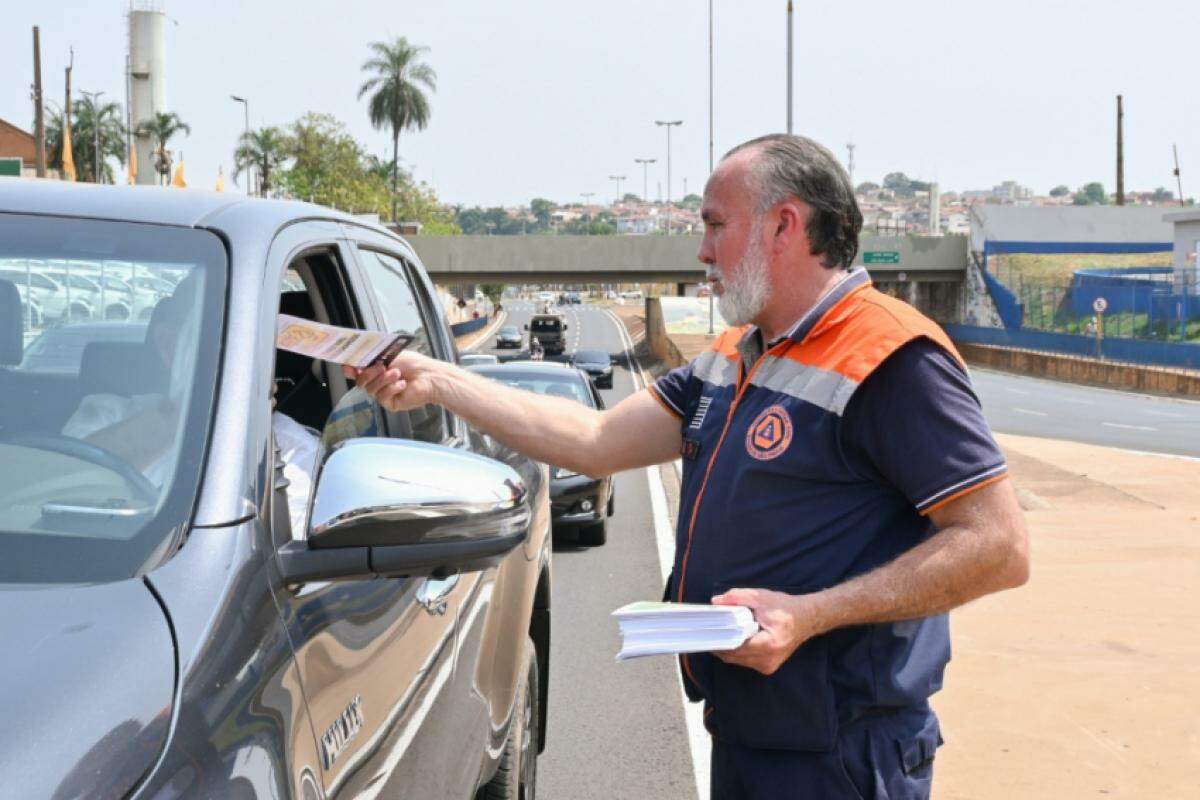 A conscientização busca mostrar a importância da prevenção e da preparação para minimizar danos e proteger vidas