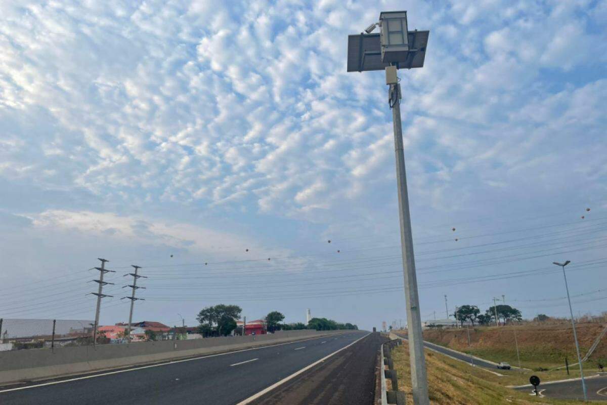 Trecho da rodovia Cândido Portinari na área urbana de Franca