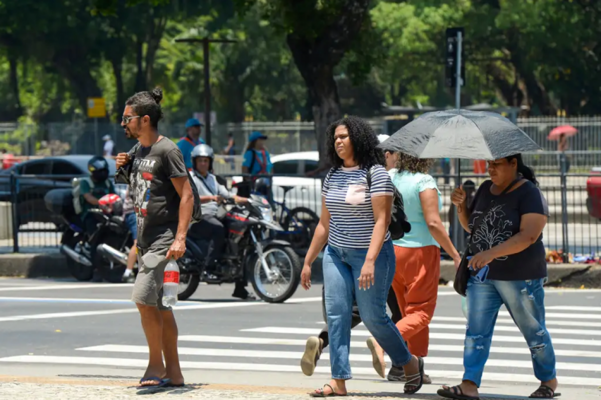 COR prevê frente fria e chuva fraca a moderada nesta quinta-feira