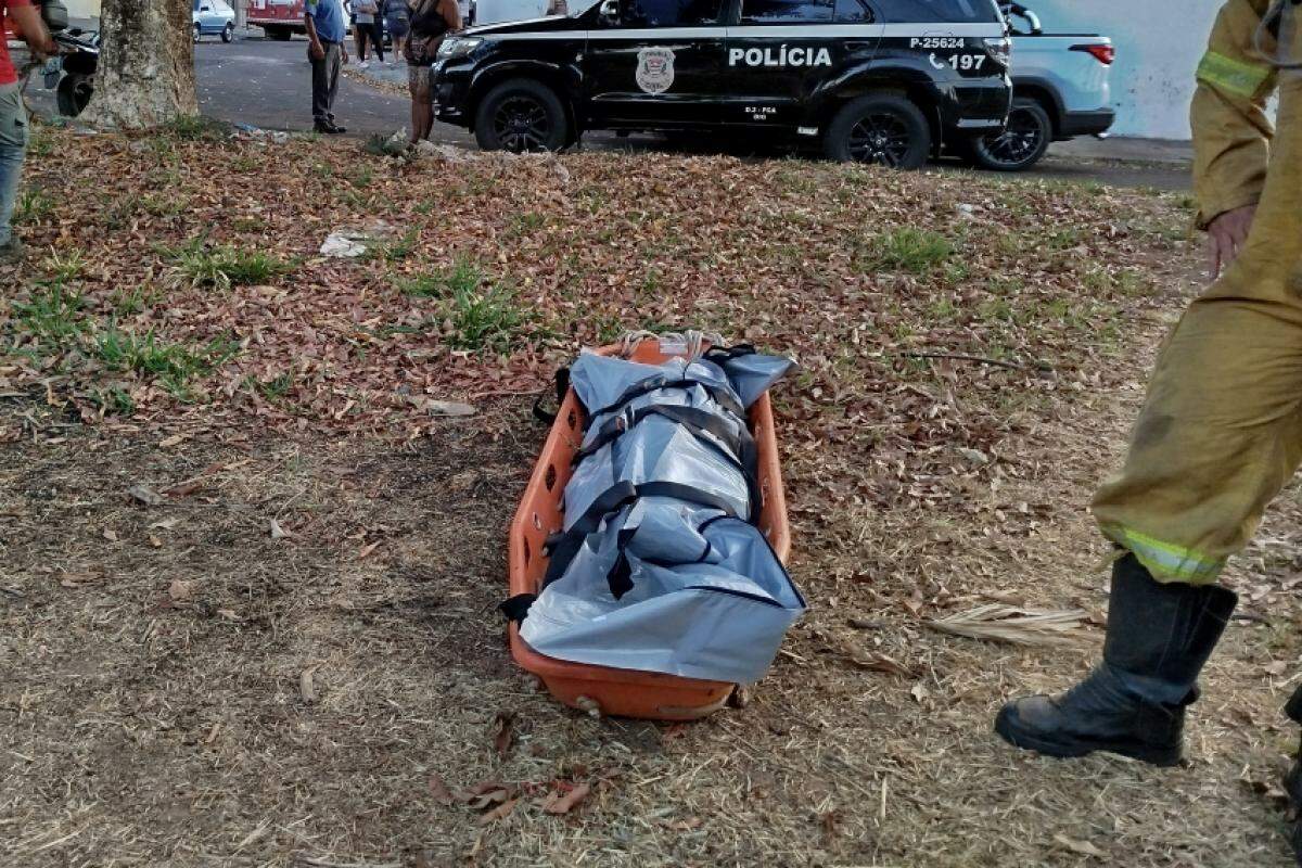 Corpo foi localizado em córrego em área de mata fechada nos fundos do Pq. Dom Pedro I