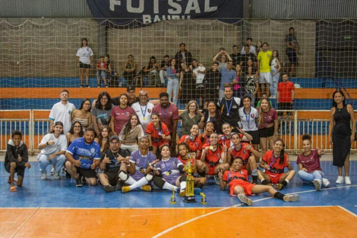 Veja a foto do elenco campeão