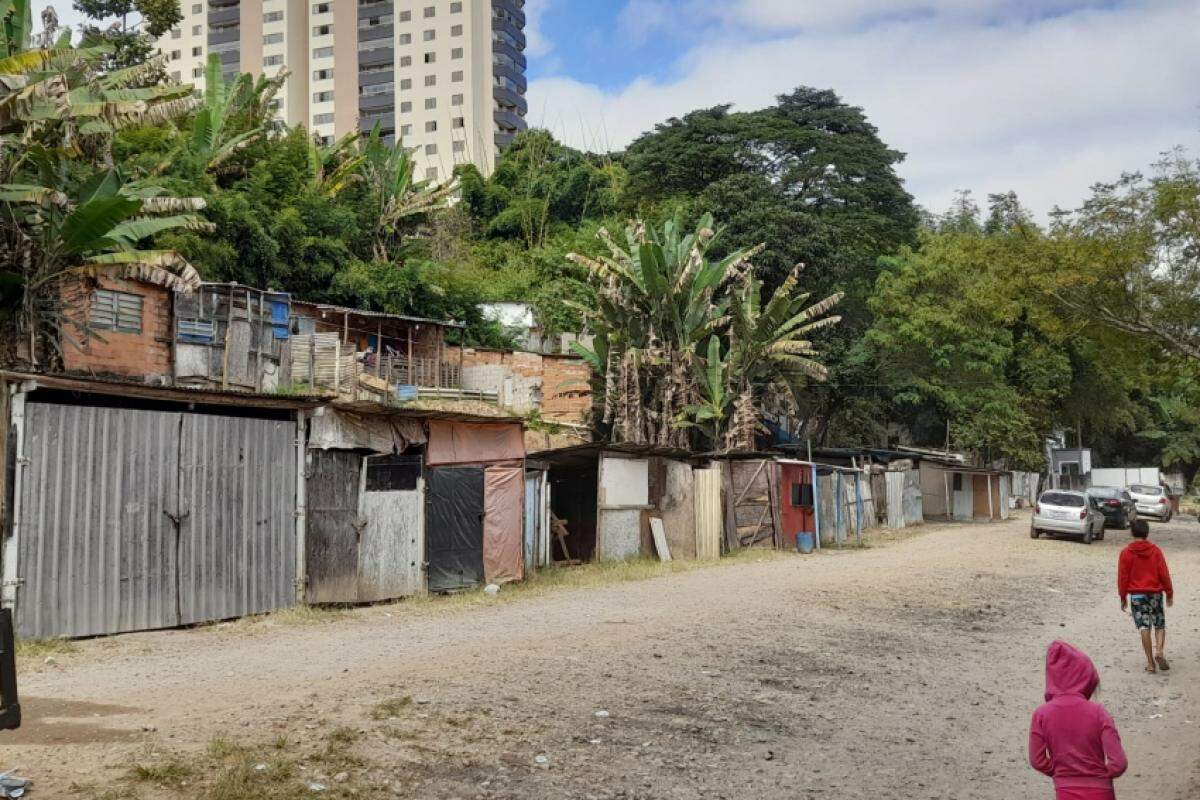 Banhado em São José: local foi classificado como favela pelo IBGE