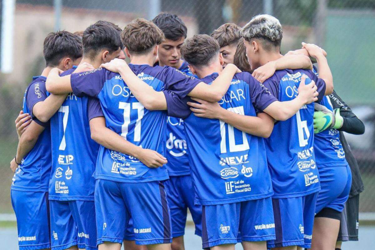 Jogadores da base do São José