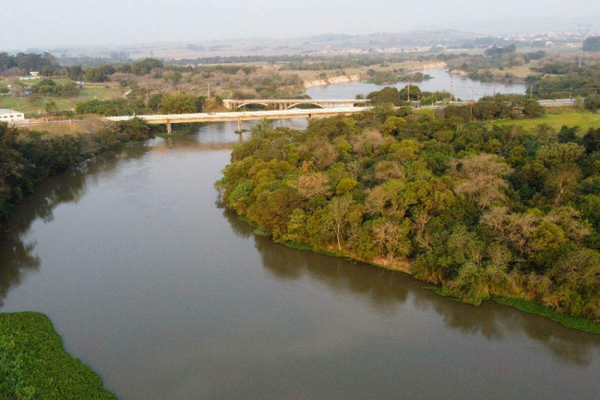 O Rio Paraíba do Sul banha os estados de São Paulo, Rio de Janeiro e Minas Gerais