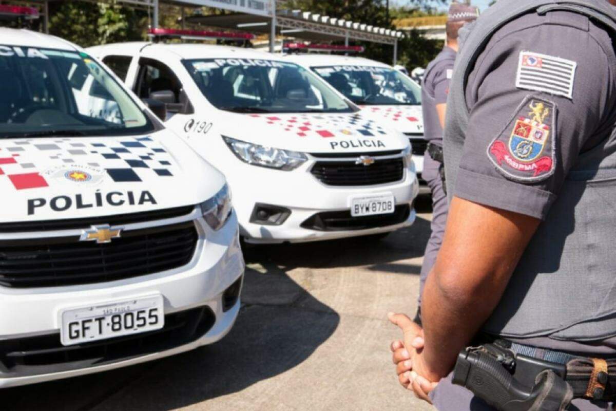 Policial havia acabado de sair do trabalho quando notou dois homens em uma motocicleta