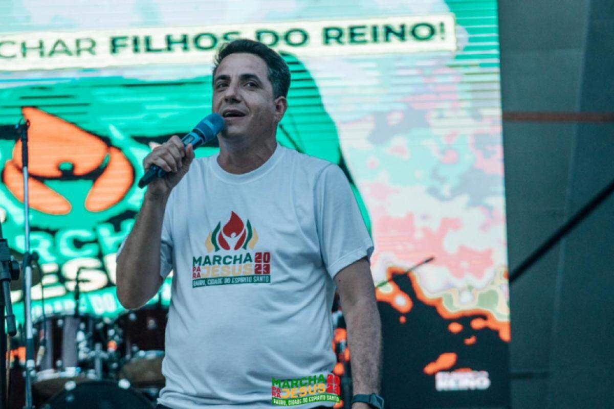 Pastor Jean Garcia durante a Marcha para Jesus de 2023. Concentração para caminhada será no Pq. Vitória Régia, a partir das 16h; repartições públicas vão fechar