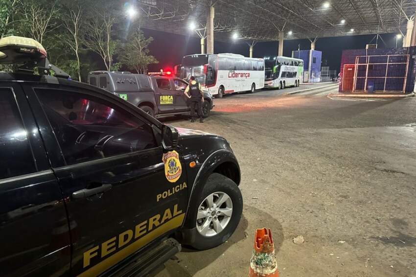 O ônibus seguia para Assunção, no Paraguai, onde seria realizada a final de um torneio de futebol.