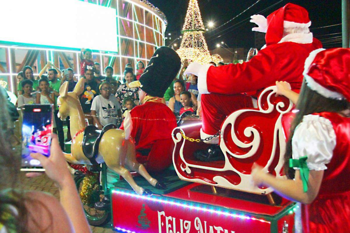 Hoje marca mais uma chegada do Papai Noel em Bauru