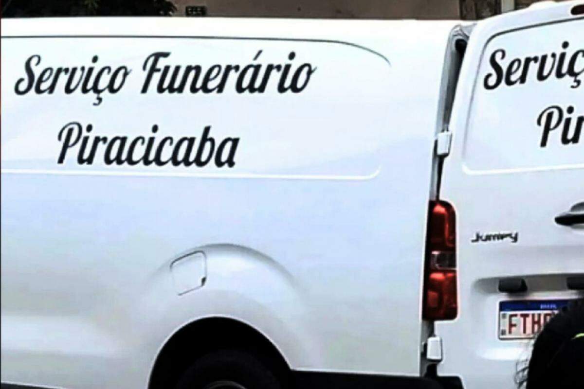 Equipes da funerária encaminharam o corpo da vítima ao IML de Piracicaba.