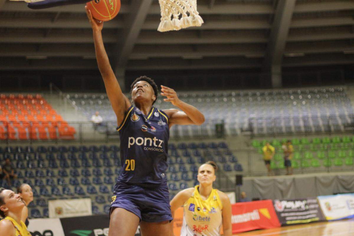 Meninas do São José Basket conhecem tabela dos playoffs 