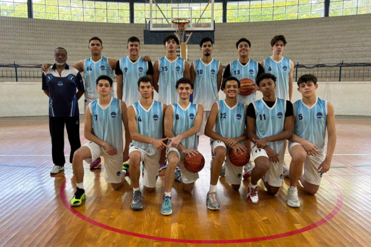 Sub-18 venceu o Rio Pardo, por 67 a 47 e agora vai enfrentar Iracemápolis na final