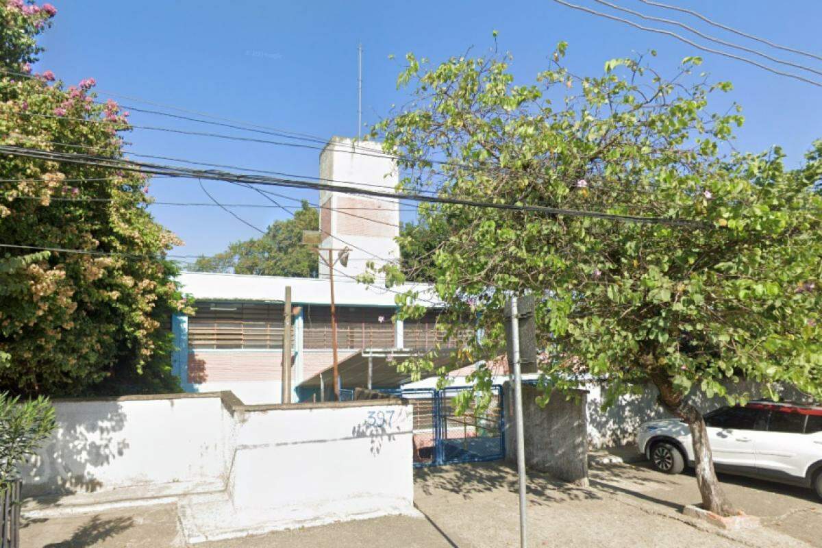 A CEMEB Pref. João Aprillanti, na Vila Santa Terezinha, é um dos endereços com aulas disponíveis na EJA